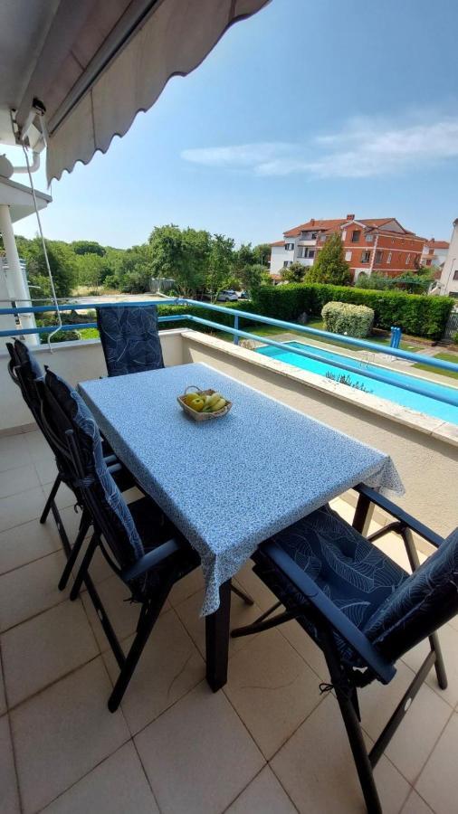 Apartman Lucija Ровинь Экстерьер фото